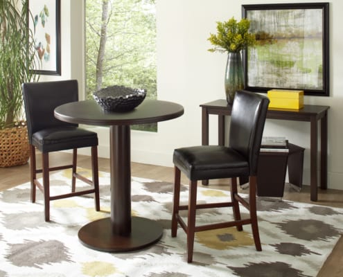 Easton Pub Table with Belvedere Counter Height Chairs